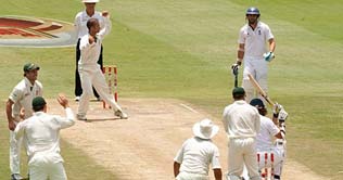 South Africa beats England comprehensively and level the series 1-1